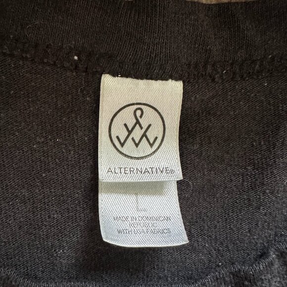 Alternative black T-shirt - Picture 1 of 4